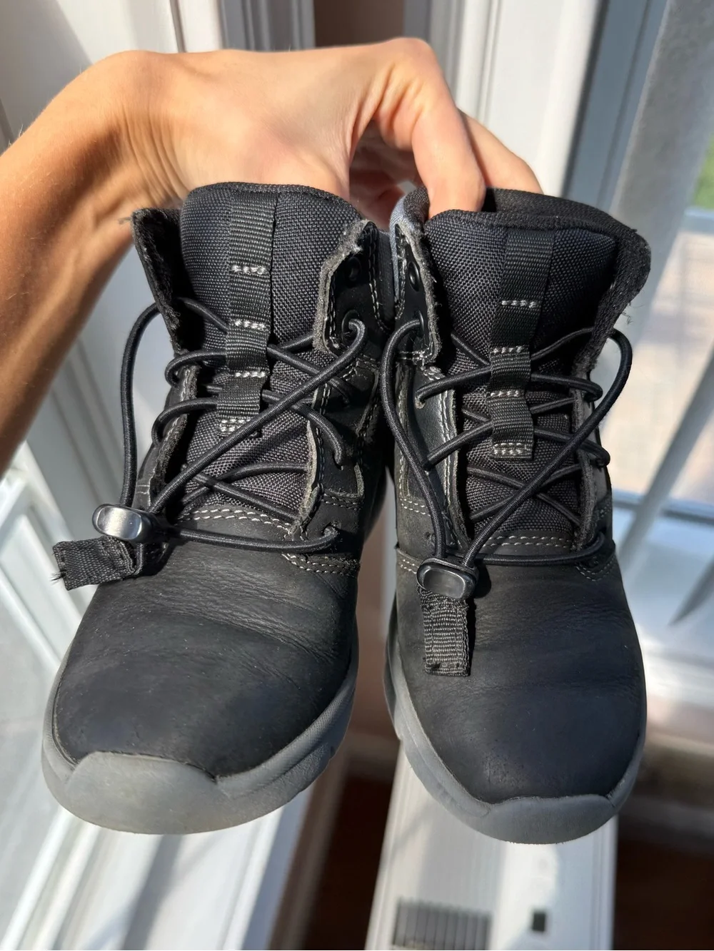 SIZE 10 KIDS TIMBERLAND BOOTS